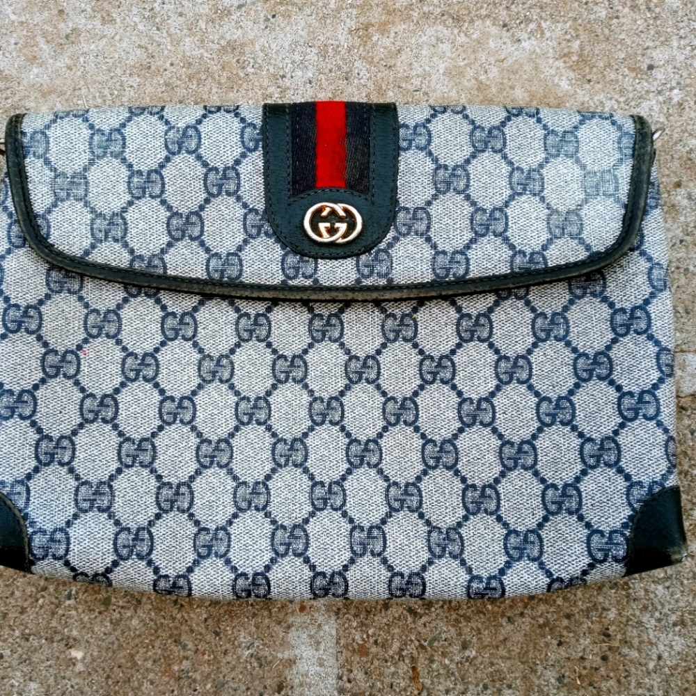 Vintage Gucci leather clutch bag